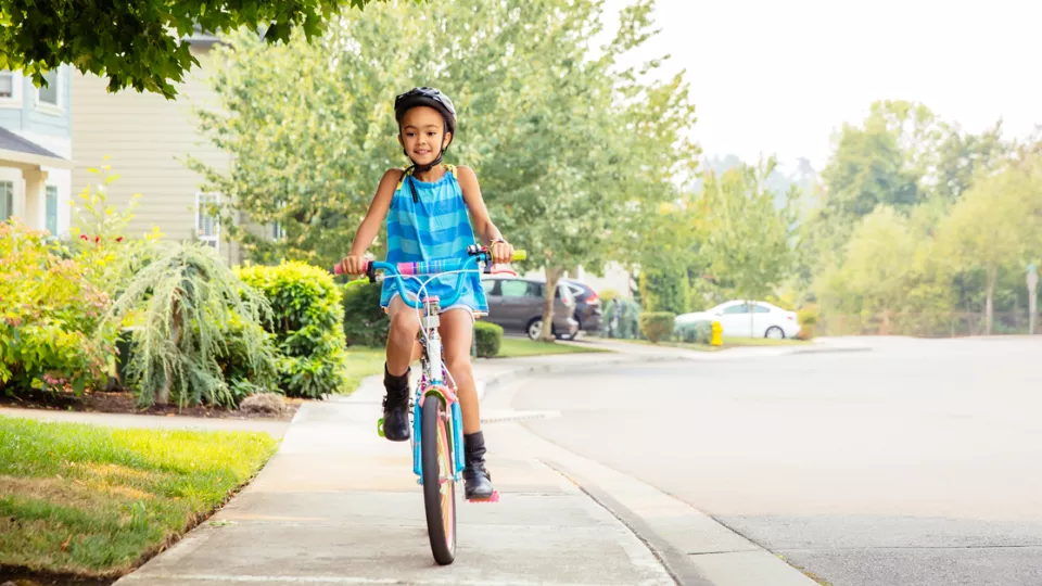 Child-on-bike.png