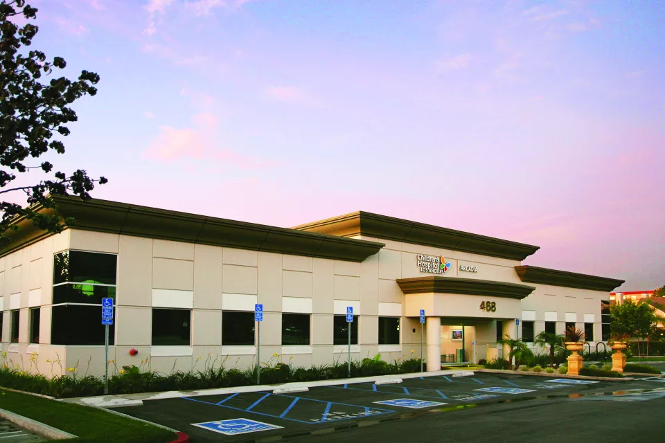 Photo of the Arcadia Urgent Care building at sunset.