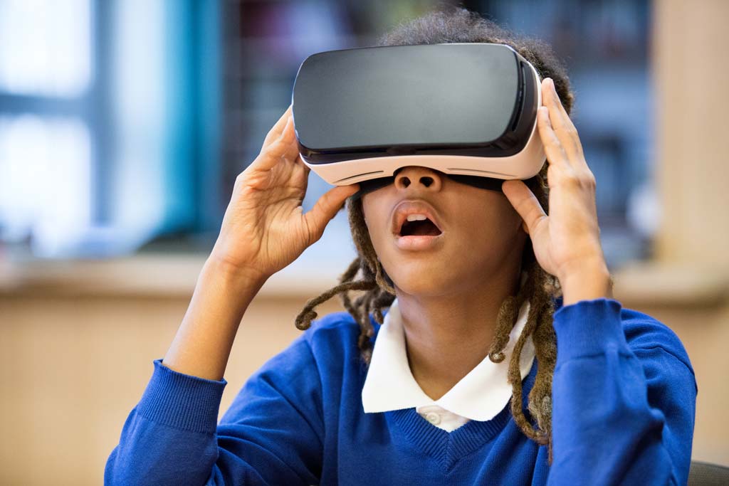 CHLA-A-Game-Changer-VR-Reduces-Pain-Anxiety-in-Children.jpg